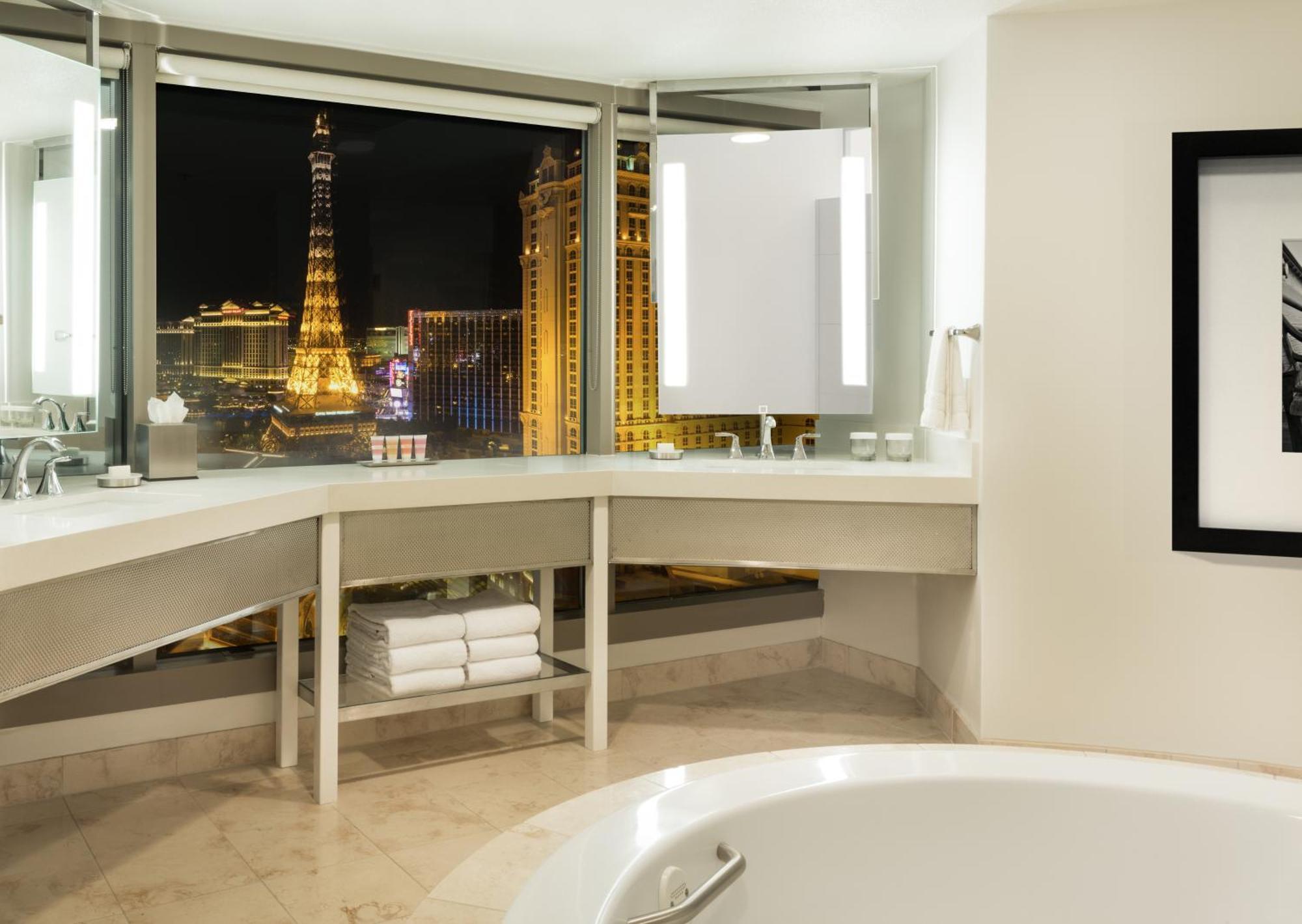 Ultra Hip Strip Suite, 1 Kingsize Bed, Rookvrij