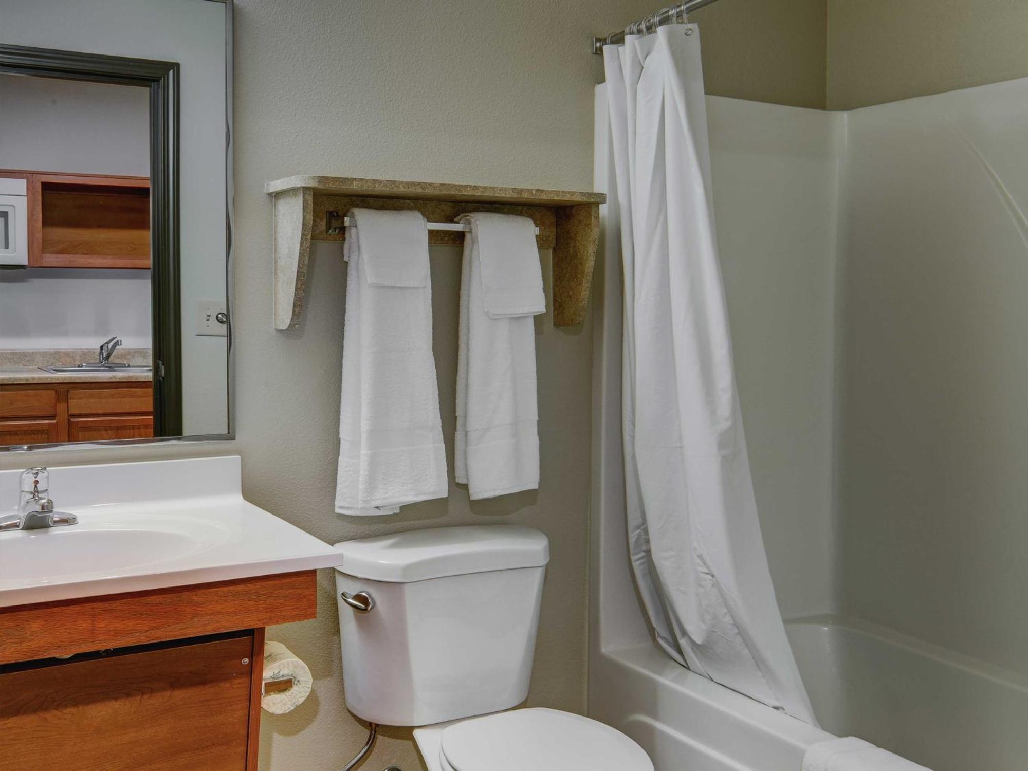 Double Room with Two Double Beds - Non-Smoking
