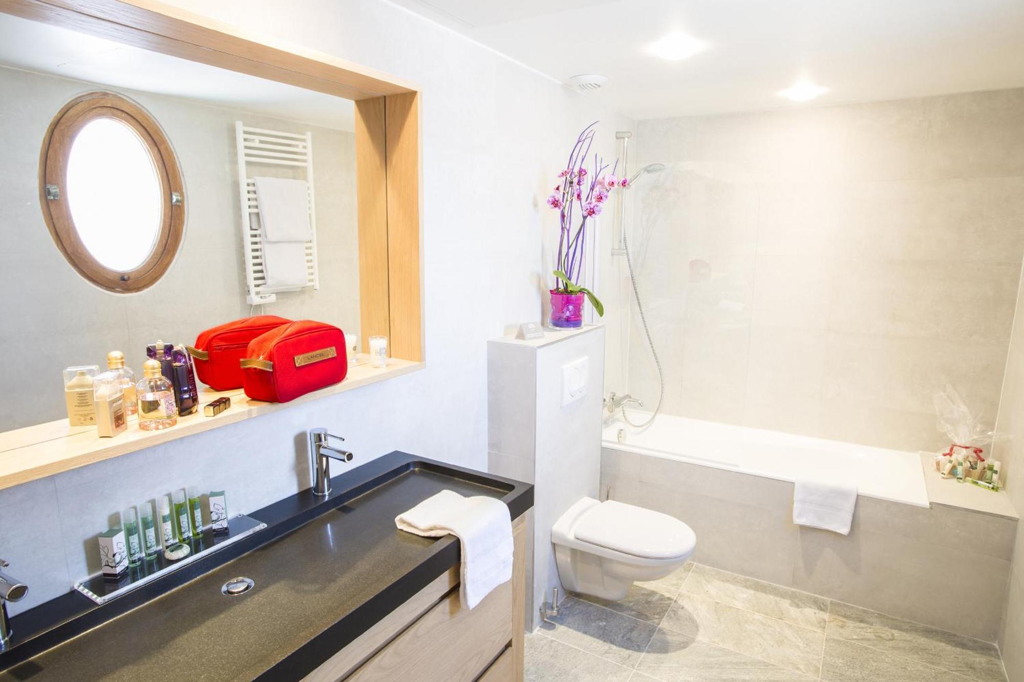 Chambre Double Classique - Accès Gratuit au Spa