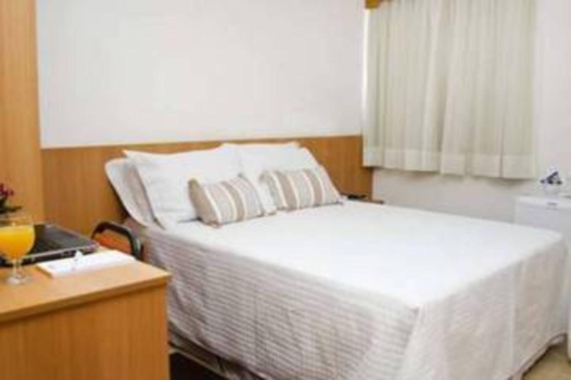Standard Double or Twin Room,709352323:JPEG