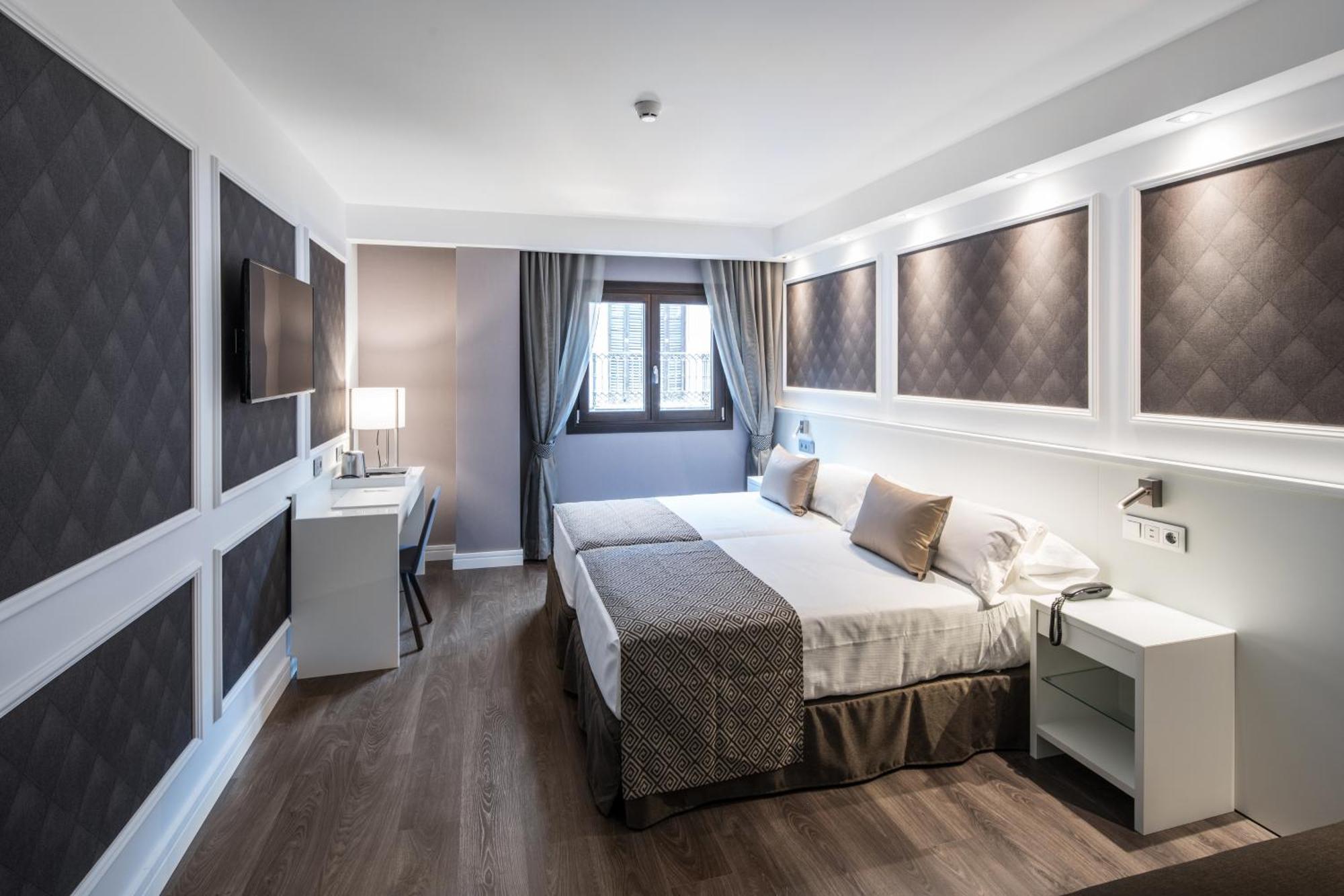 Chambre Double ou Lits Jumeaux