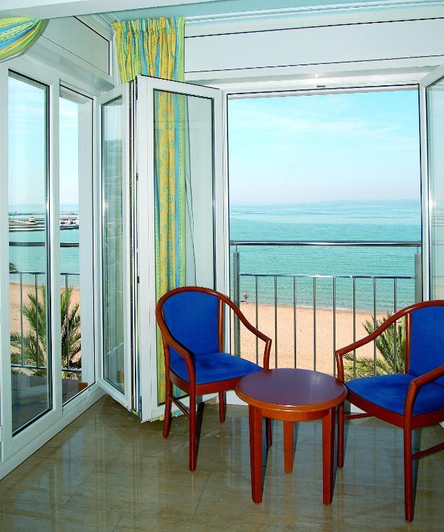 Habitación Cuádruple con vistas al mar