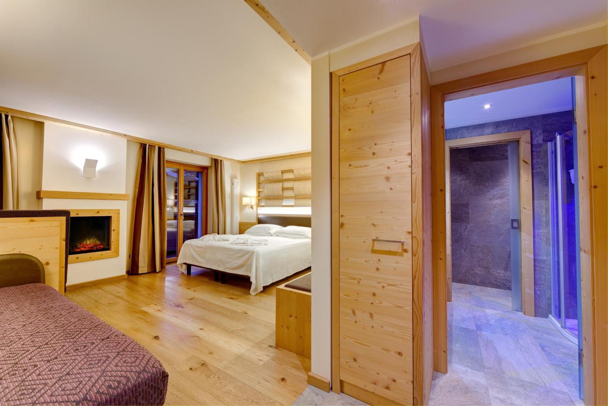 Junior Suite with Balcony
