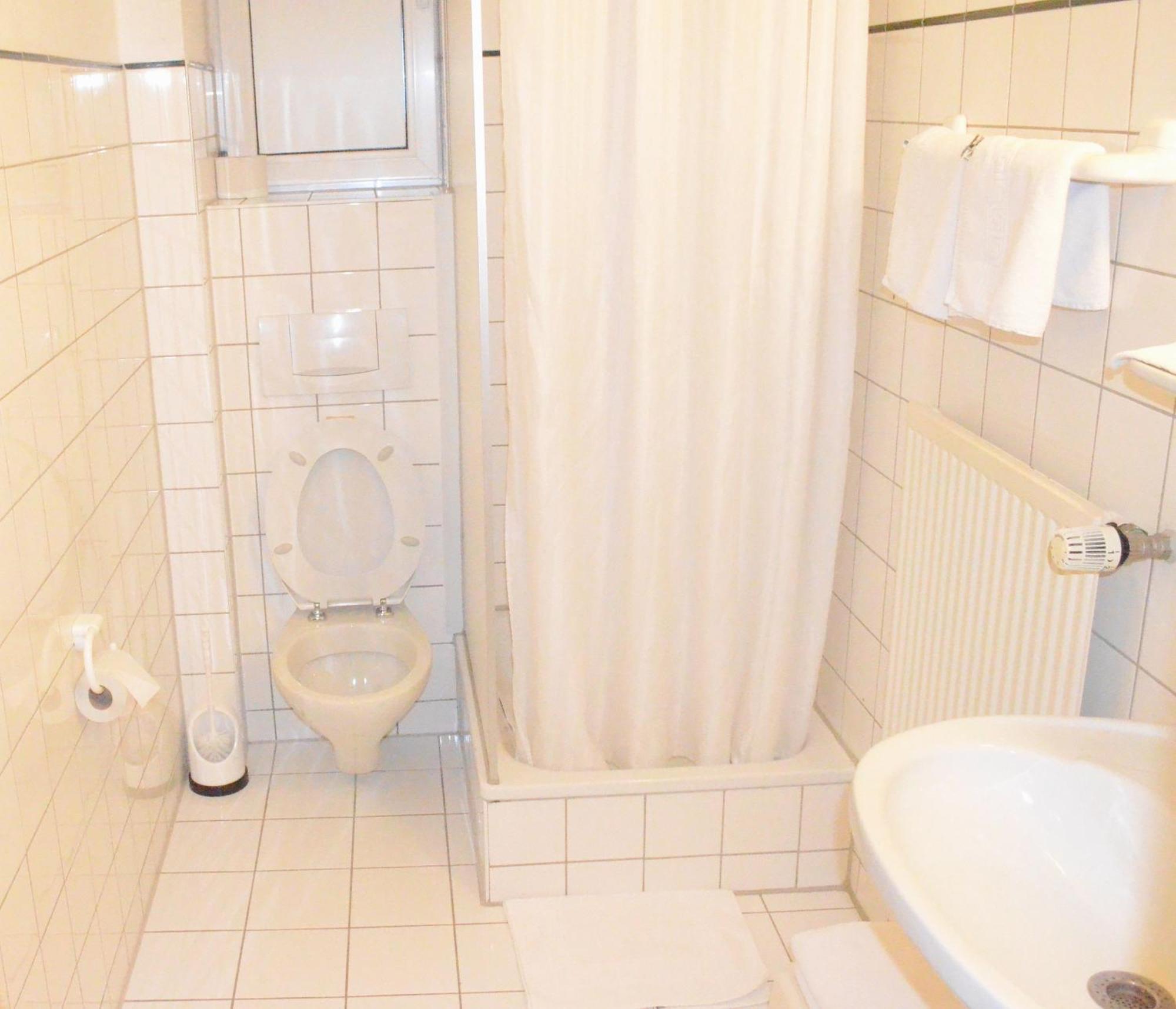Einzelzimmer mit Dusche