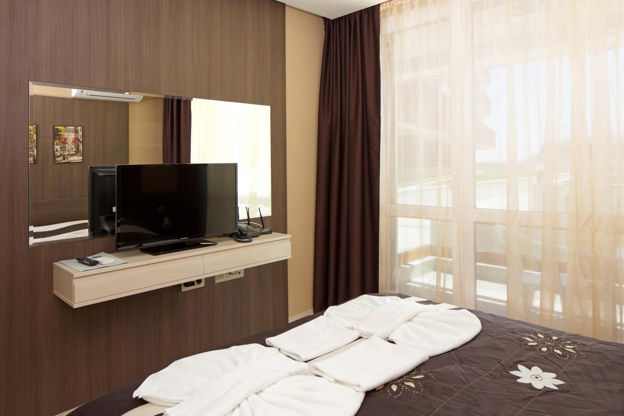 Standard Zimmer mit Kingsize-Bett