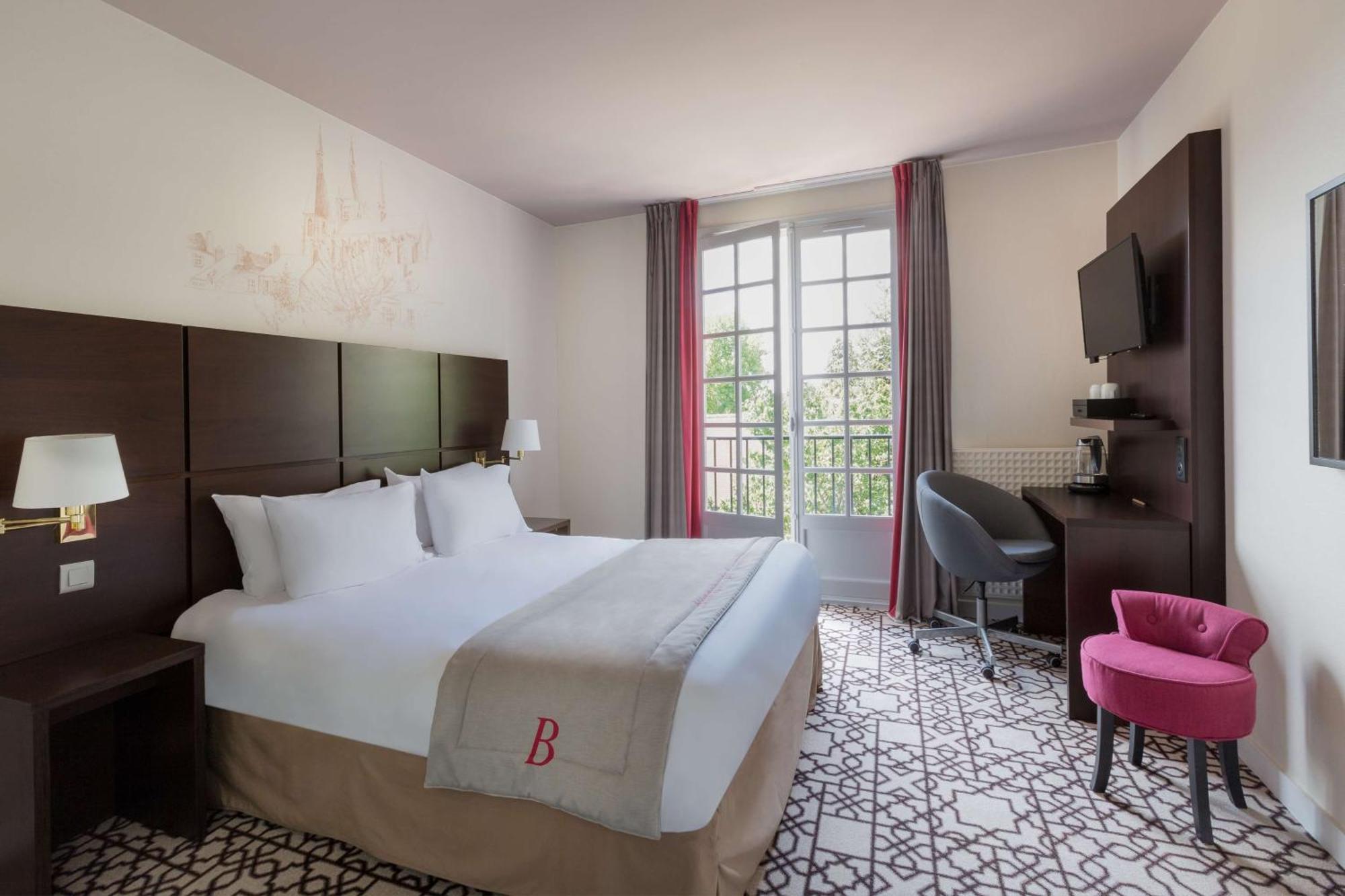 Chambre Queen Classique - Non-Fumeurs