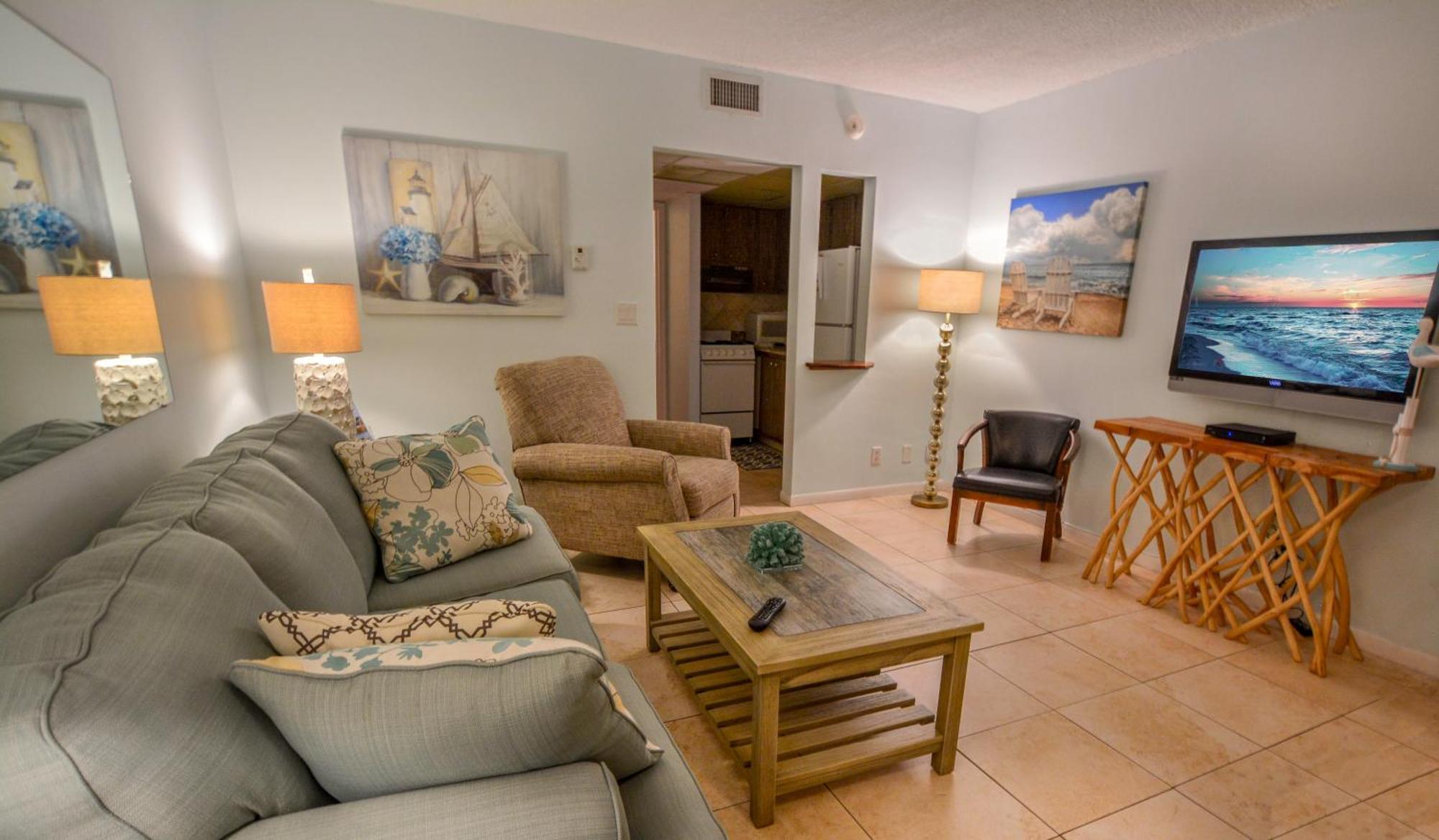One-Bedroom Suite with Pool View