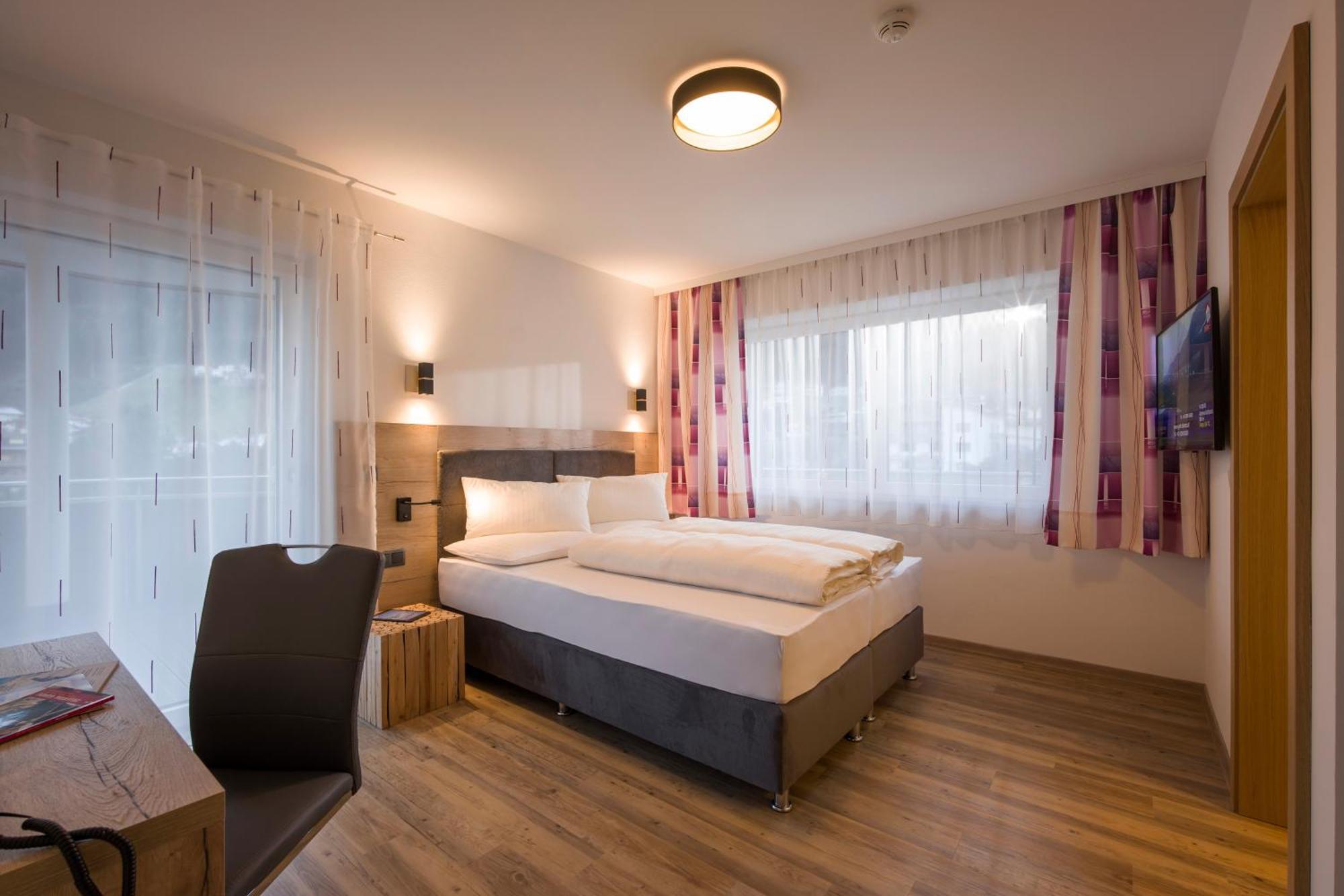 Four-Bedroom Apartment Hochzillertal,545391183:JPEG