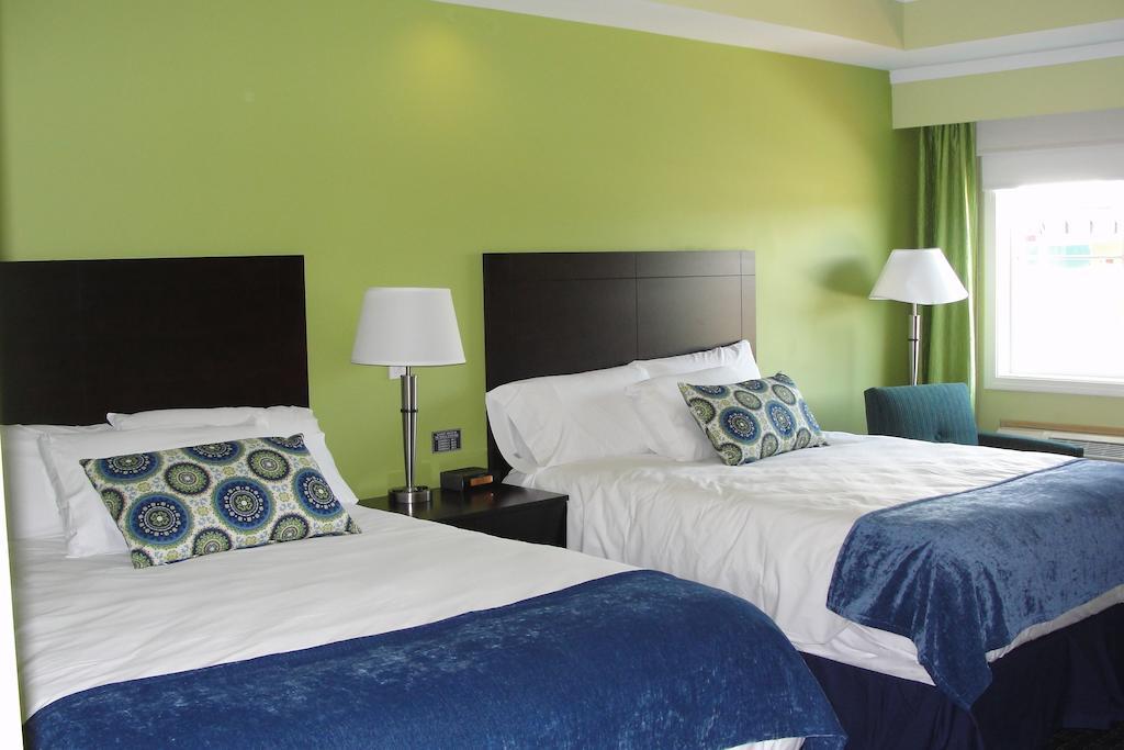 Queen Room with Two Queen Beds