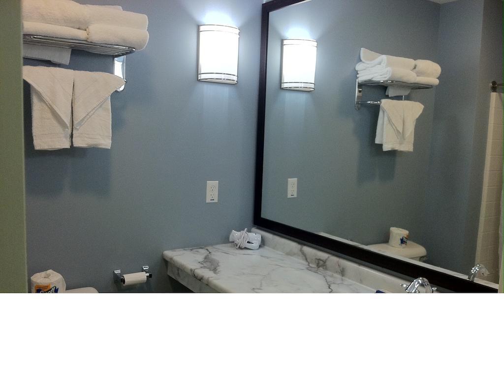 Standard King Room