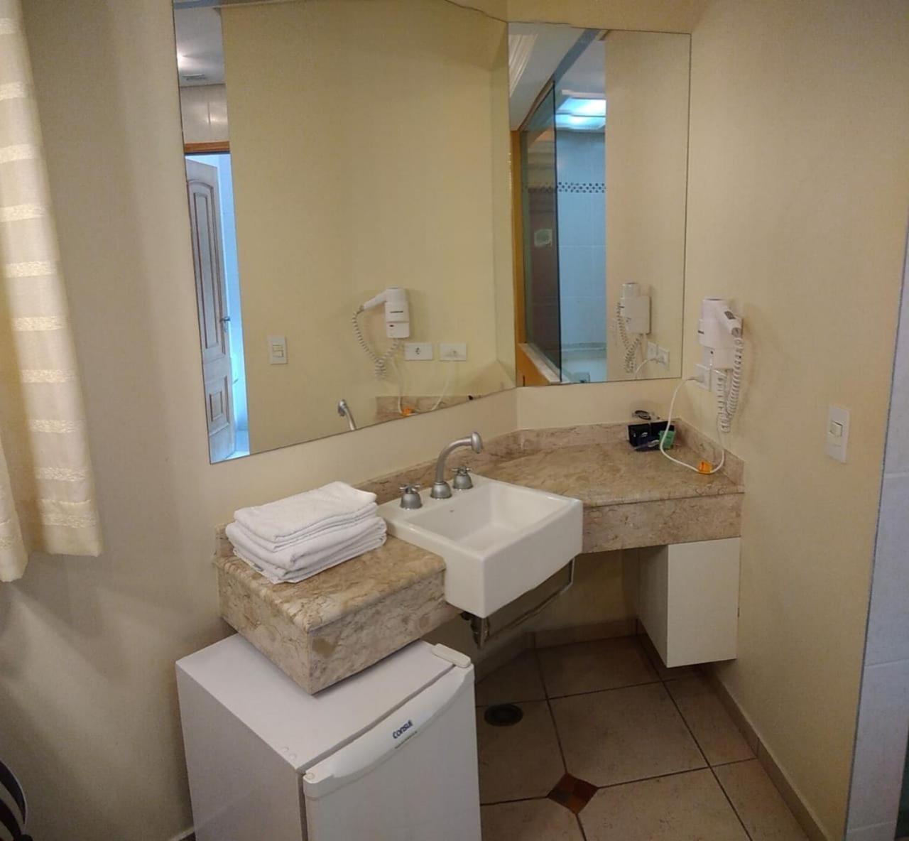 Suíte Deluxe com Banheira de Hidromassagem