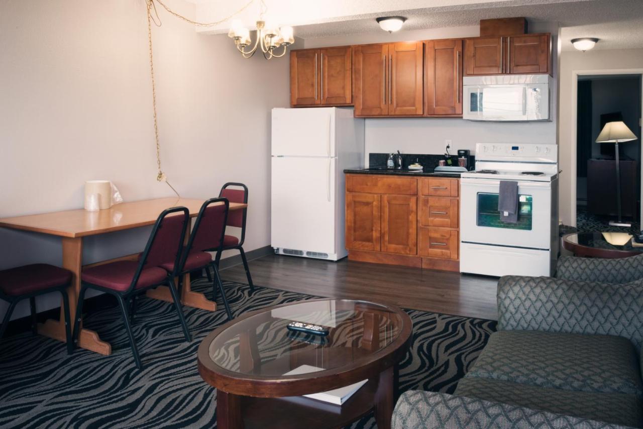 Queen Suite
