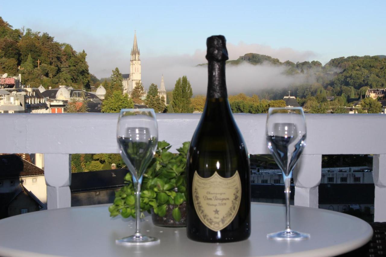 Suite Junior avec Balcon et Accès Gratuit au Spa - Vue sur Sanctuaire