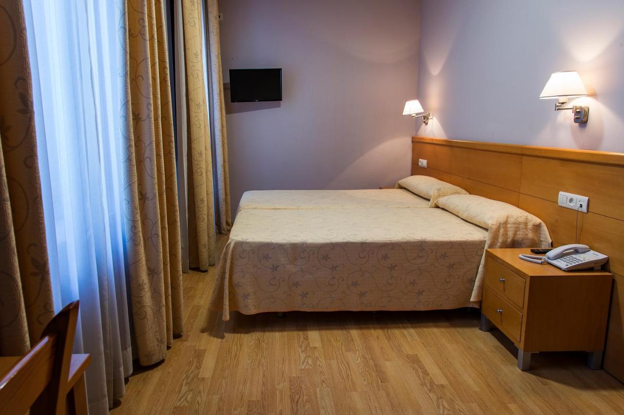 Double or Twin Room,727464193:JPEG