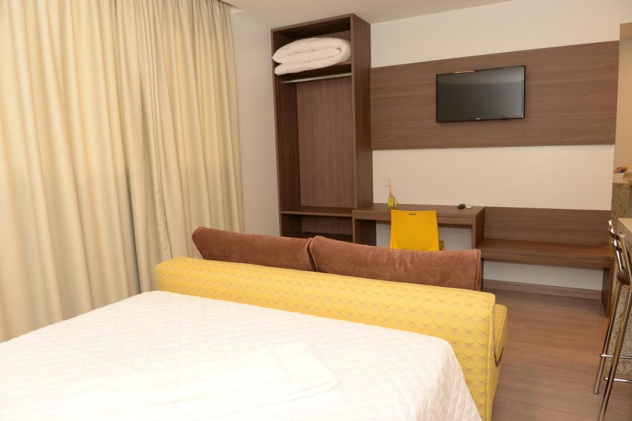 Family Room,727974139:JPEG