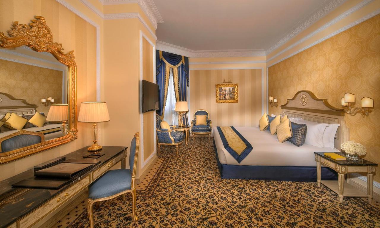 Deluxe One-Bedroom King Suite with Terrace,1531068907:JPEG