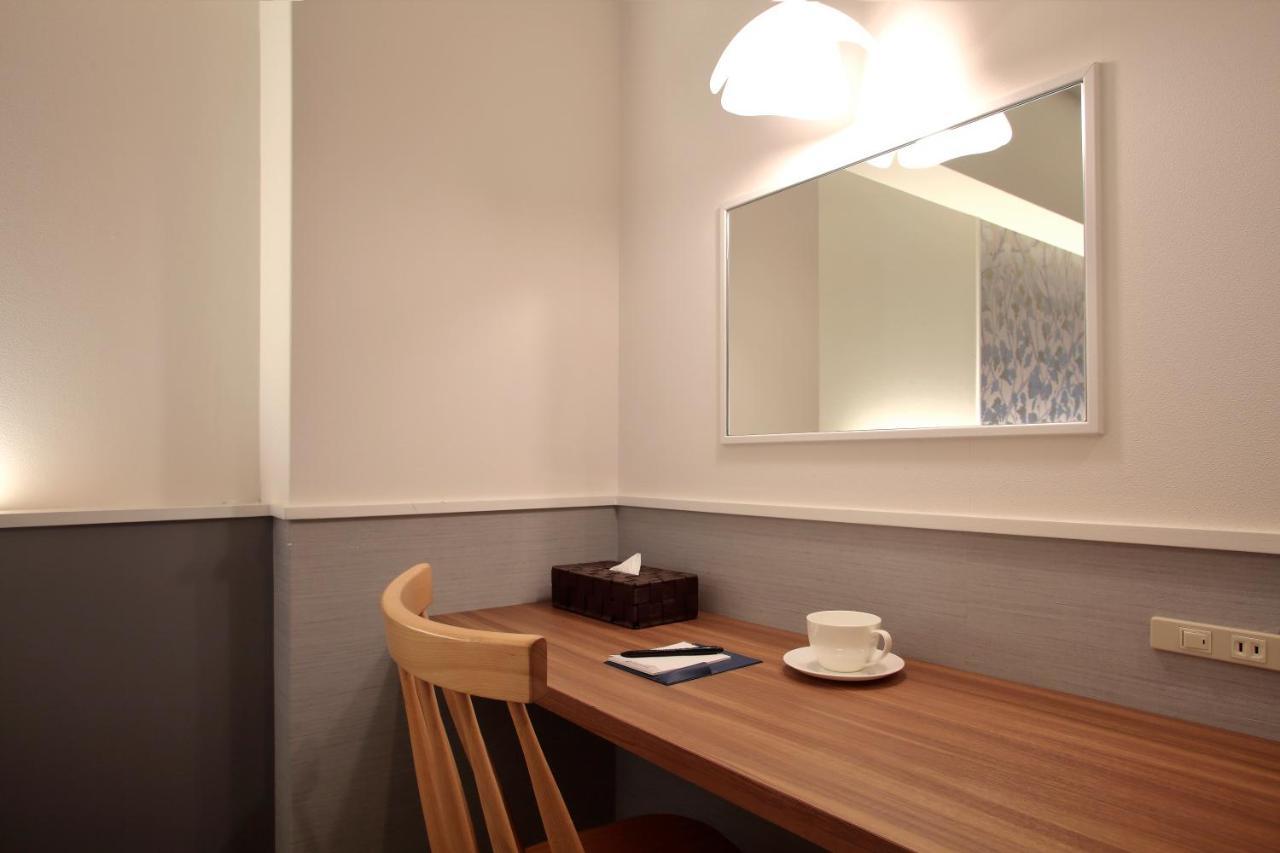 Twin Room with Extra Bed - Non-Smoking,1396030898:JPEG