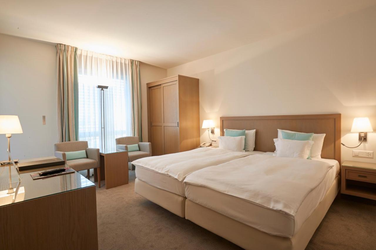 Doppelzimmer mit Gartenblick