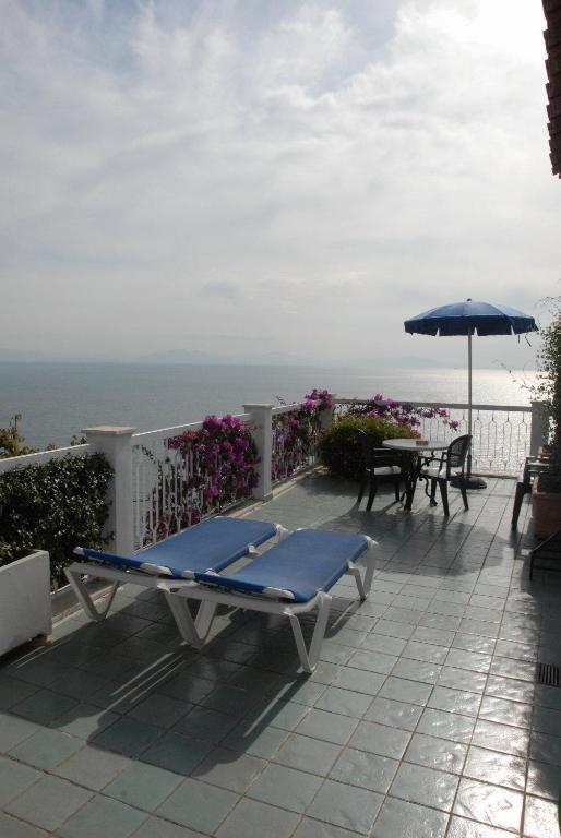 Junior Suite con Vista Mare (3 Adulti)