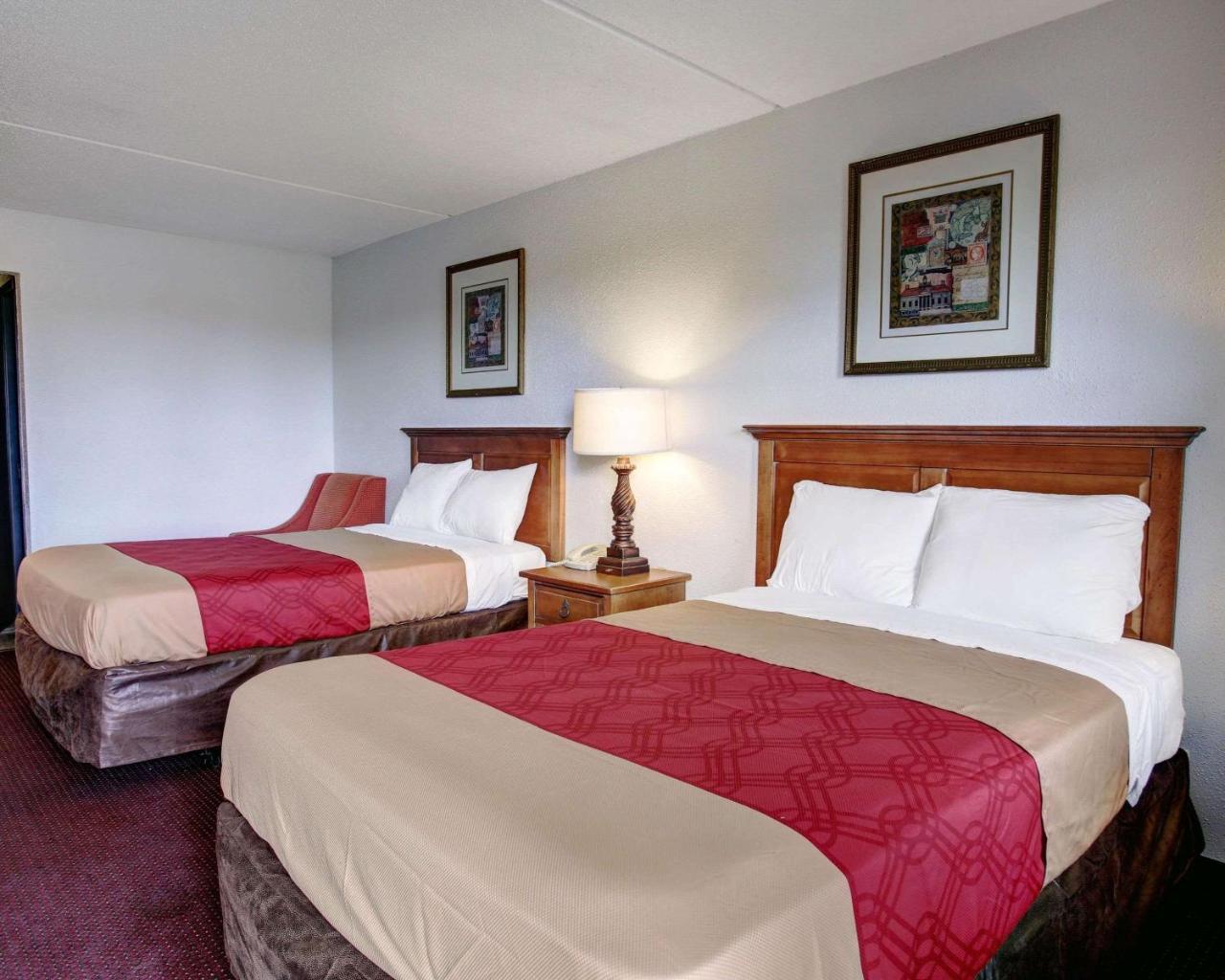 Double Room with Two Double Beds - Smoking