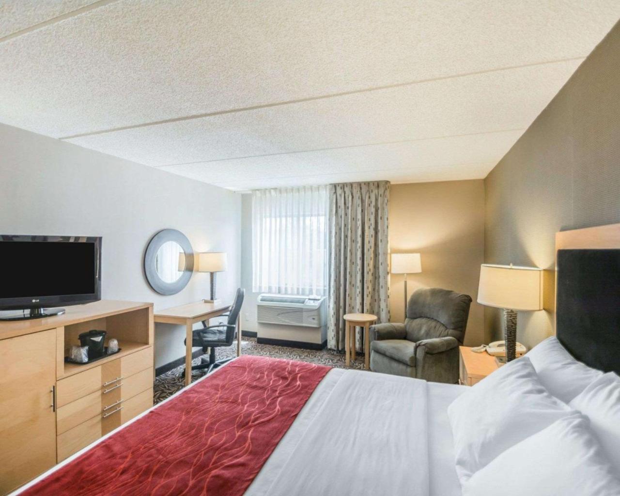 King Room with Whirlpool - Non-Smoking