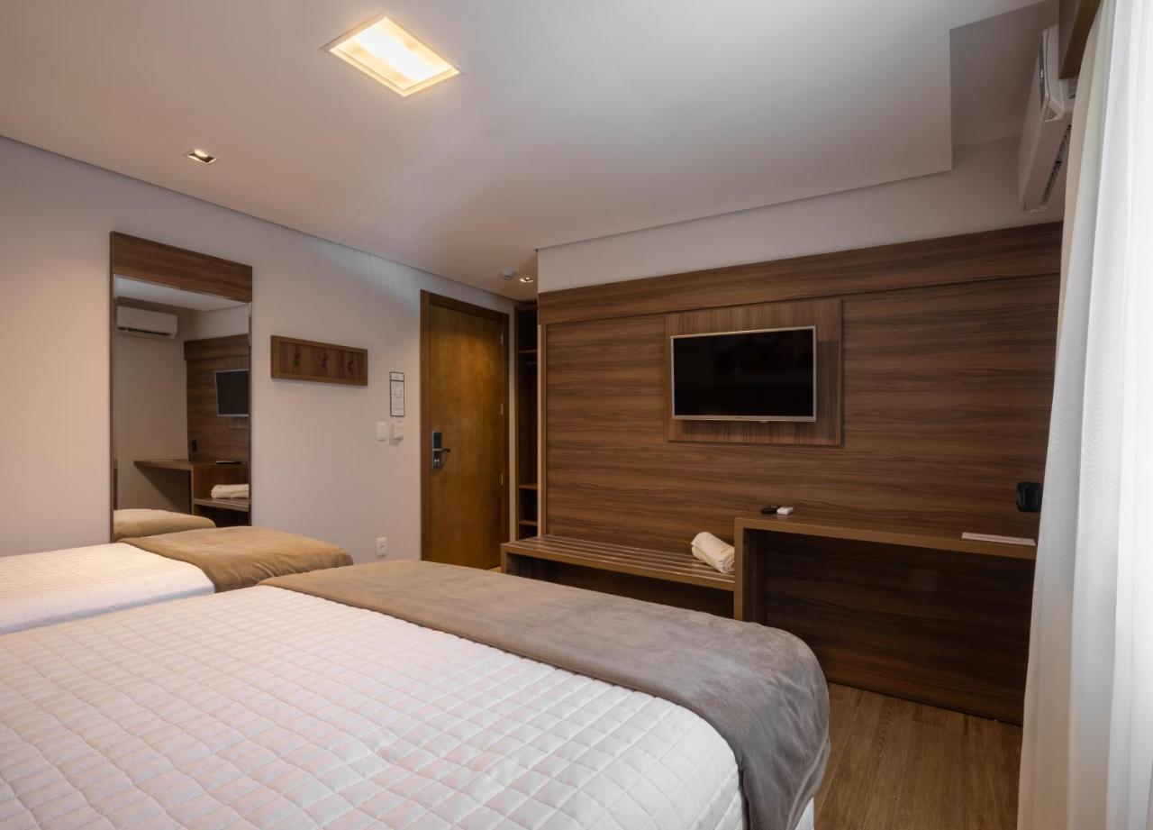 Quarto Triplo Luxo
