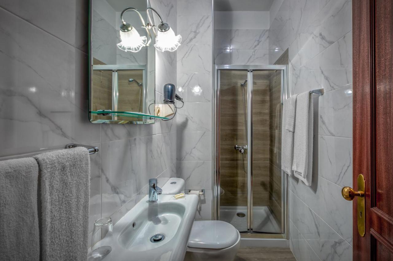 Quarto Duplo
