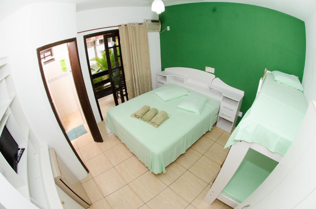 Quarto Triplo Básico
