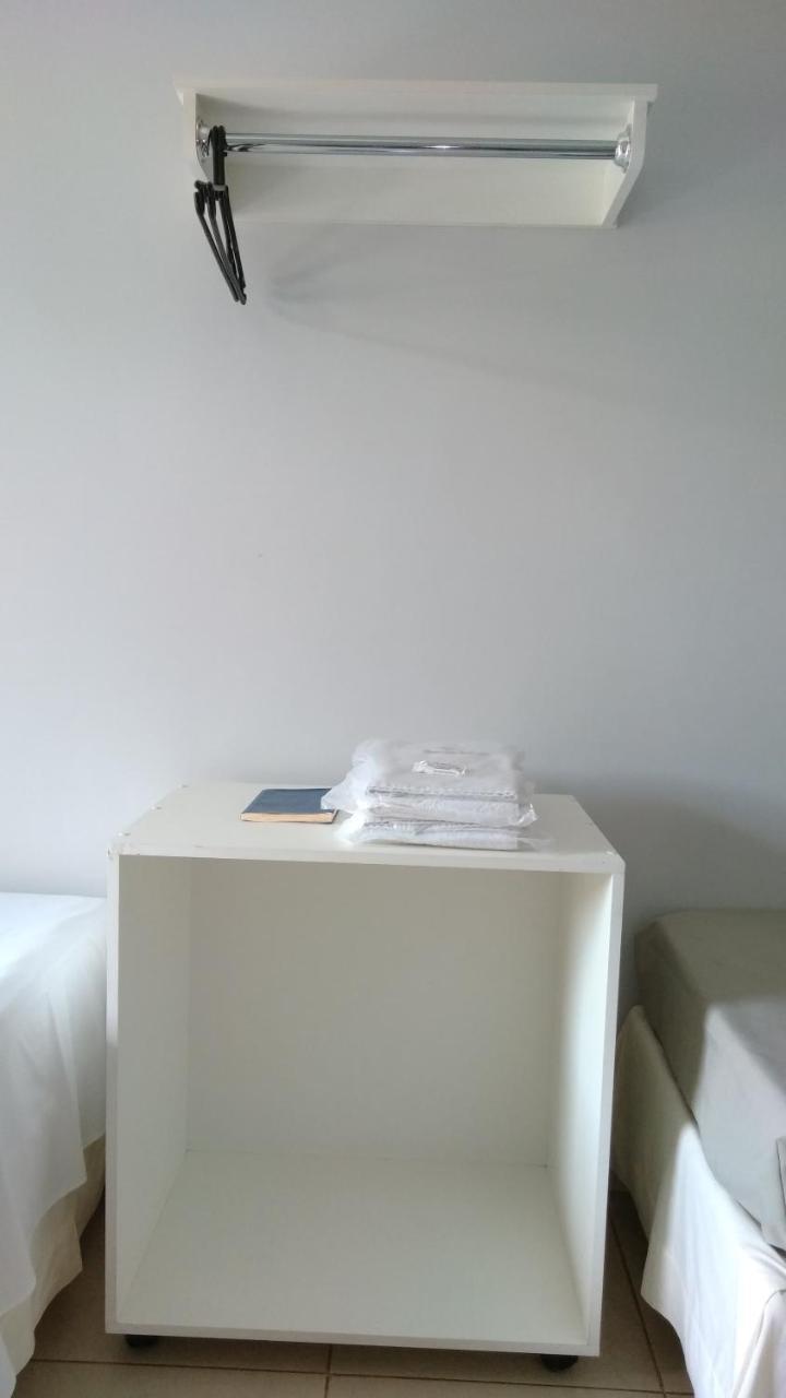 Single Room,749809094:JPEG