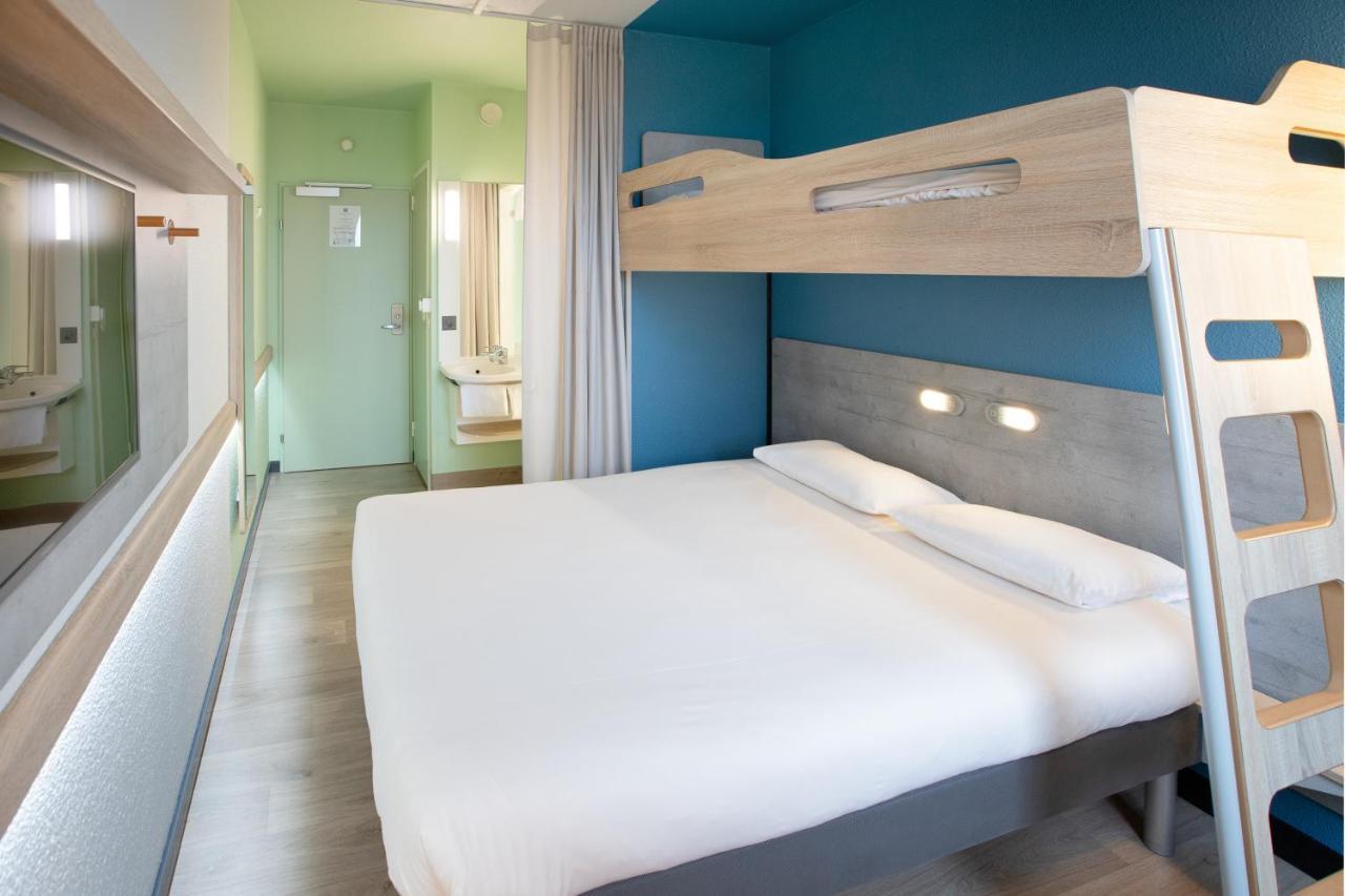 Camera Tripla con 1 Letto Matrimoniale e 1 Letto a Castello