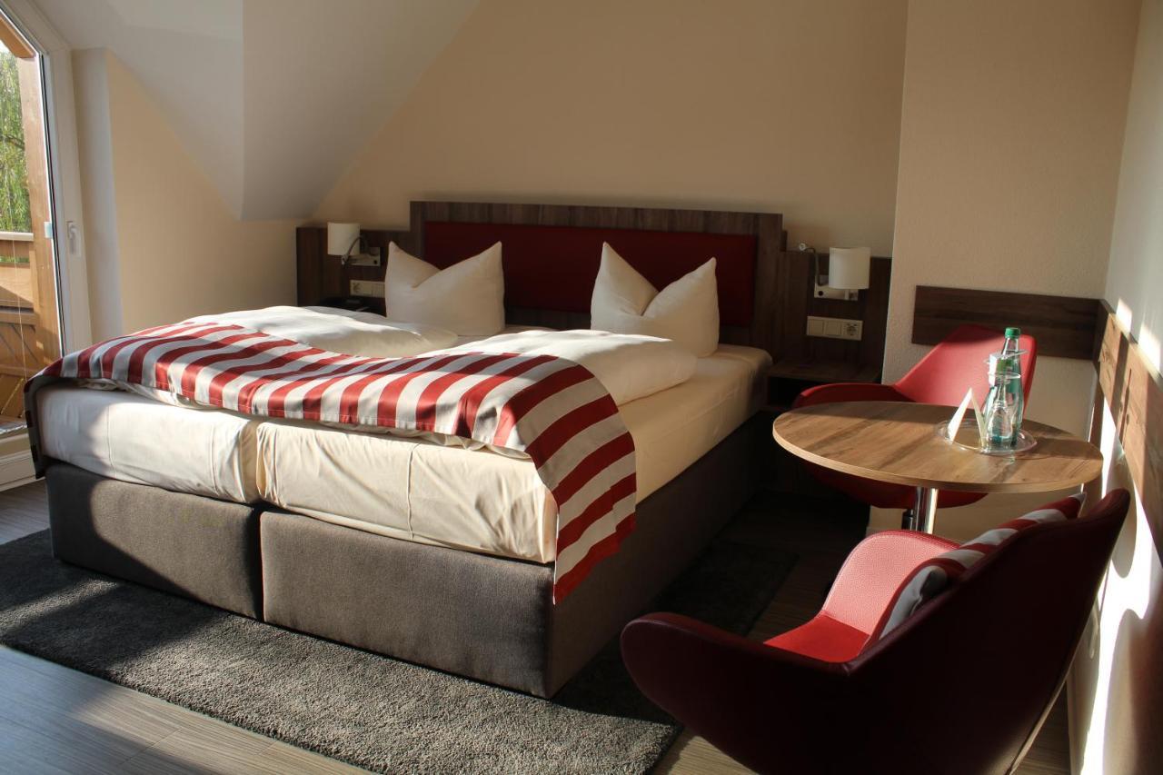 Doppelzimmer mit Balkon