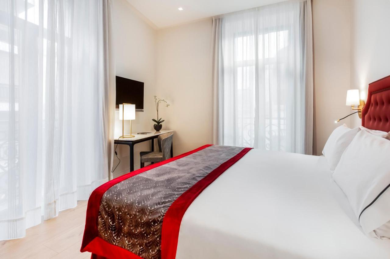 Romantic Offer - Double Room,1156362018:JPEG