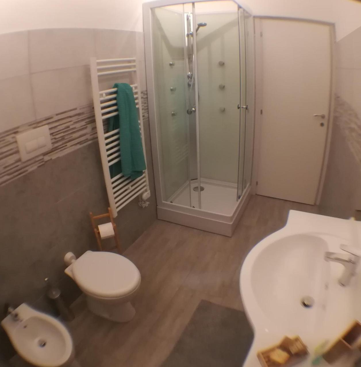 Camera Singola con Bagno Privato