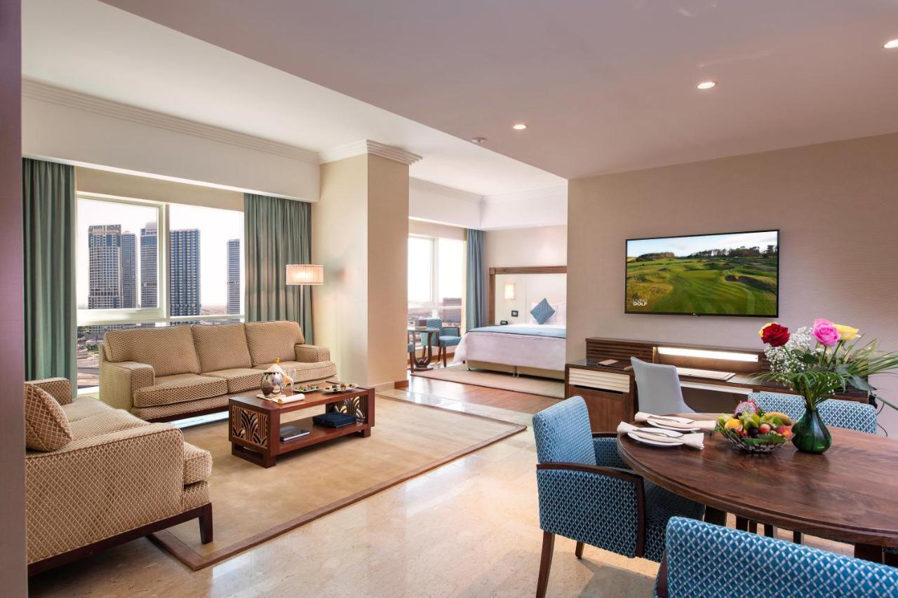 Deluxe King Suite Early check 11am & late check-out at 4pm on food & beverage valid until 31 August 2026 only,1219564822:JPEG