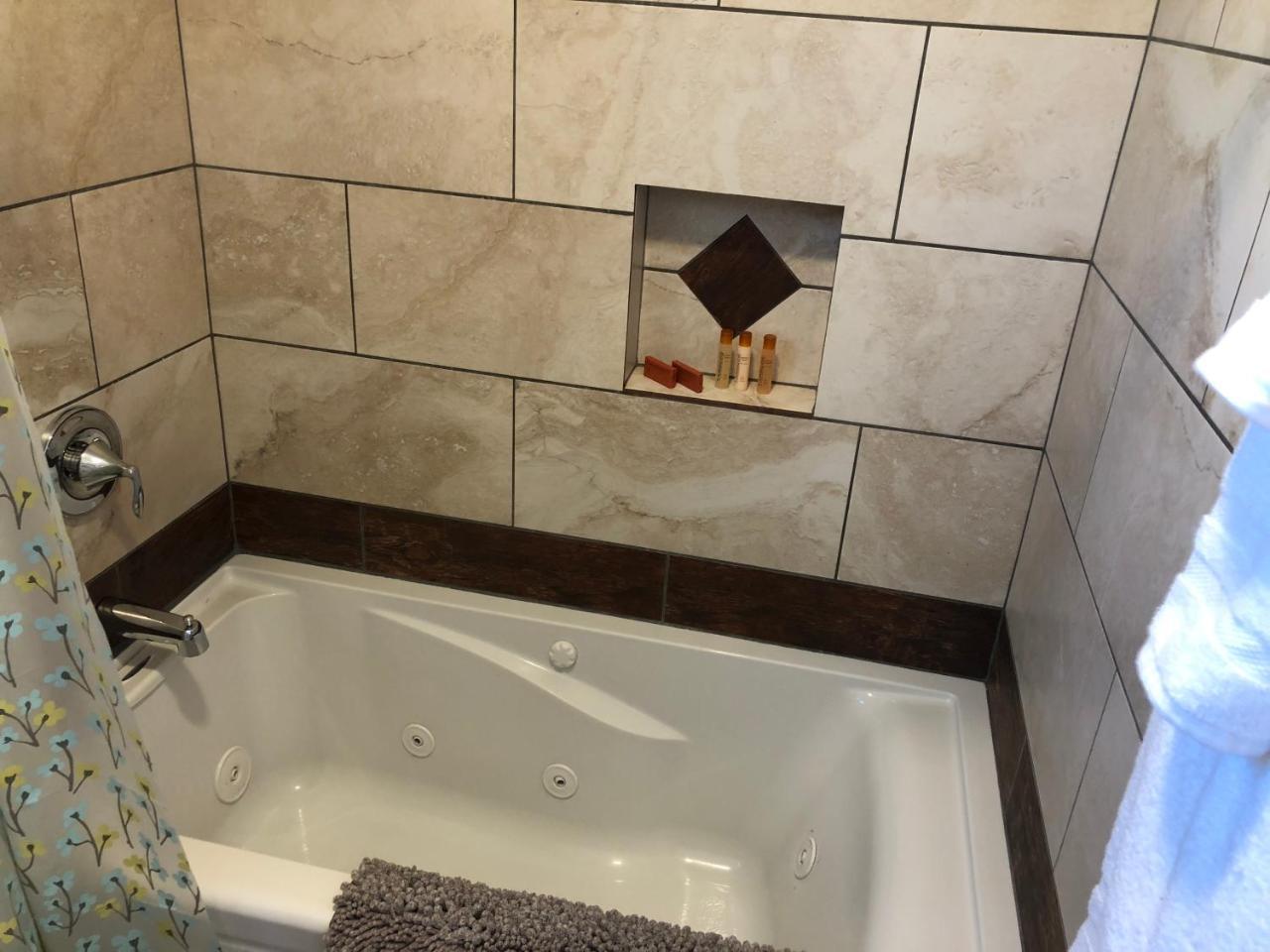 Queen Suite