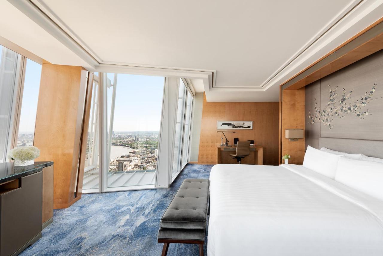 Quarto King Icónico com Vista Cidade