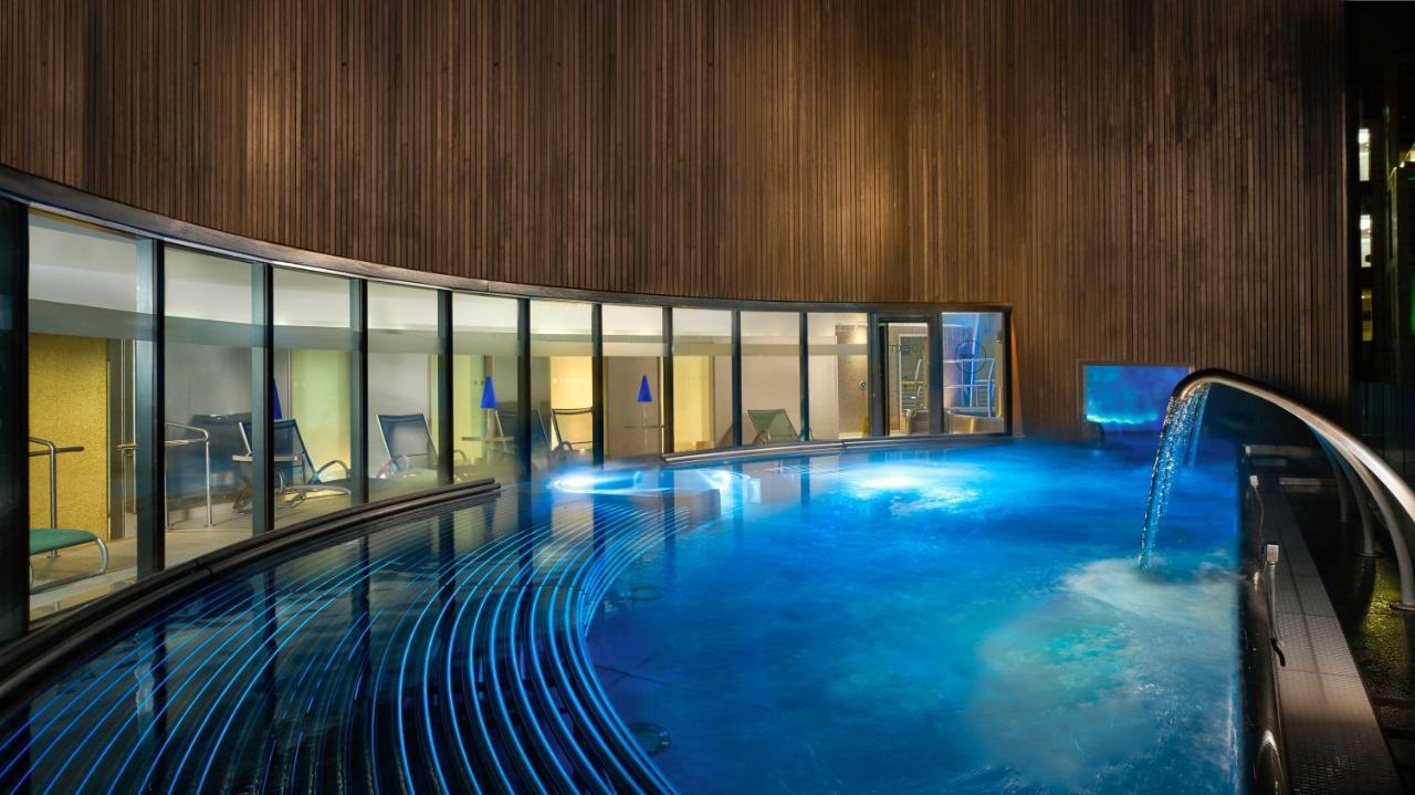 Suite Sheraton avec 1 Lit King-Size - Accès au Spa et au Salon