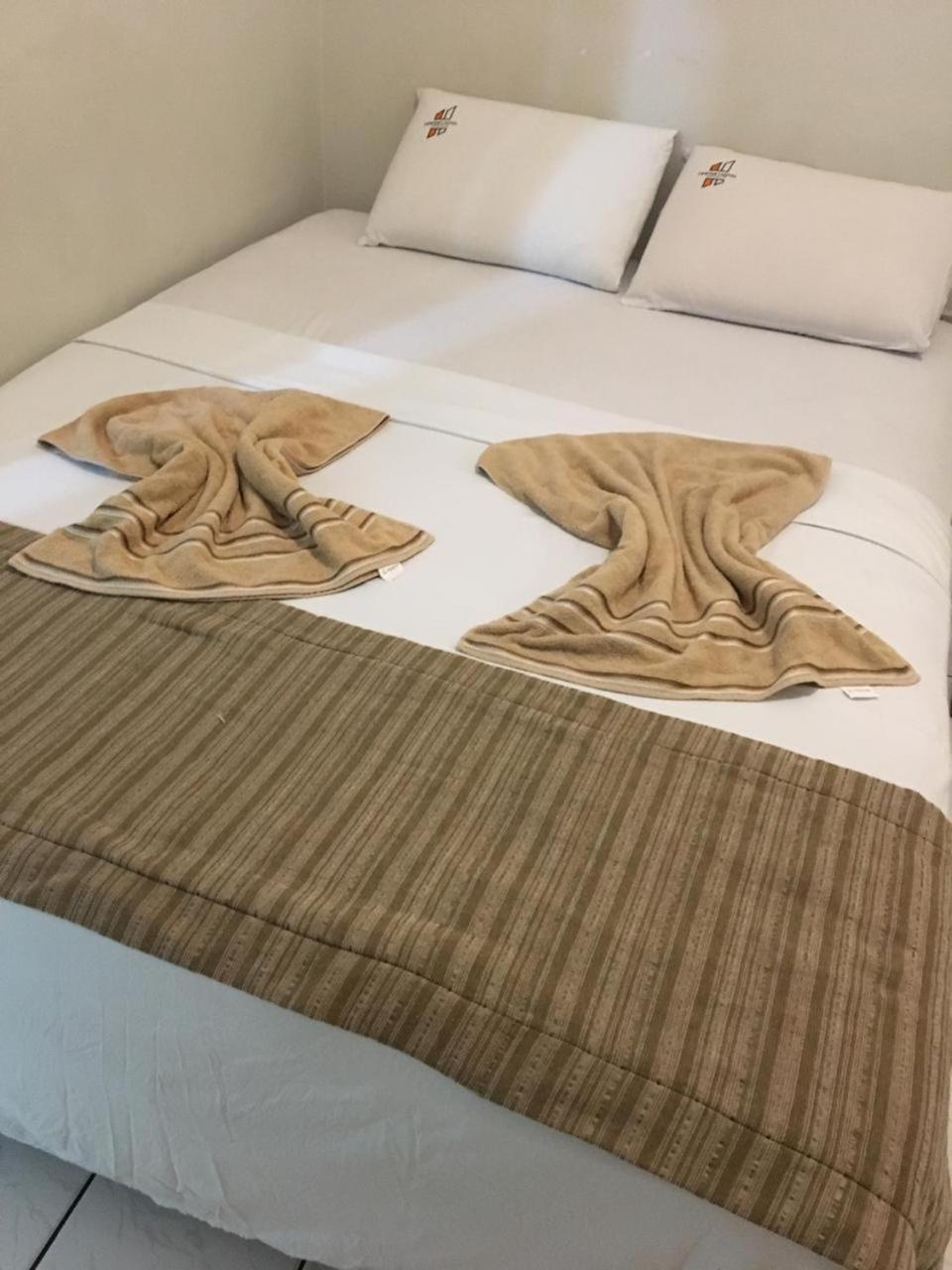 Quarto Duplo com Cama de Casal