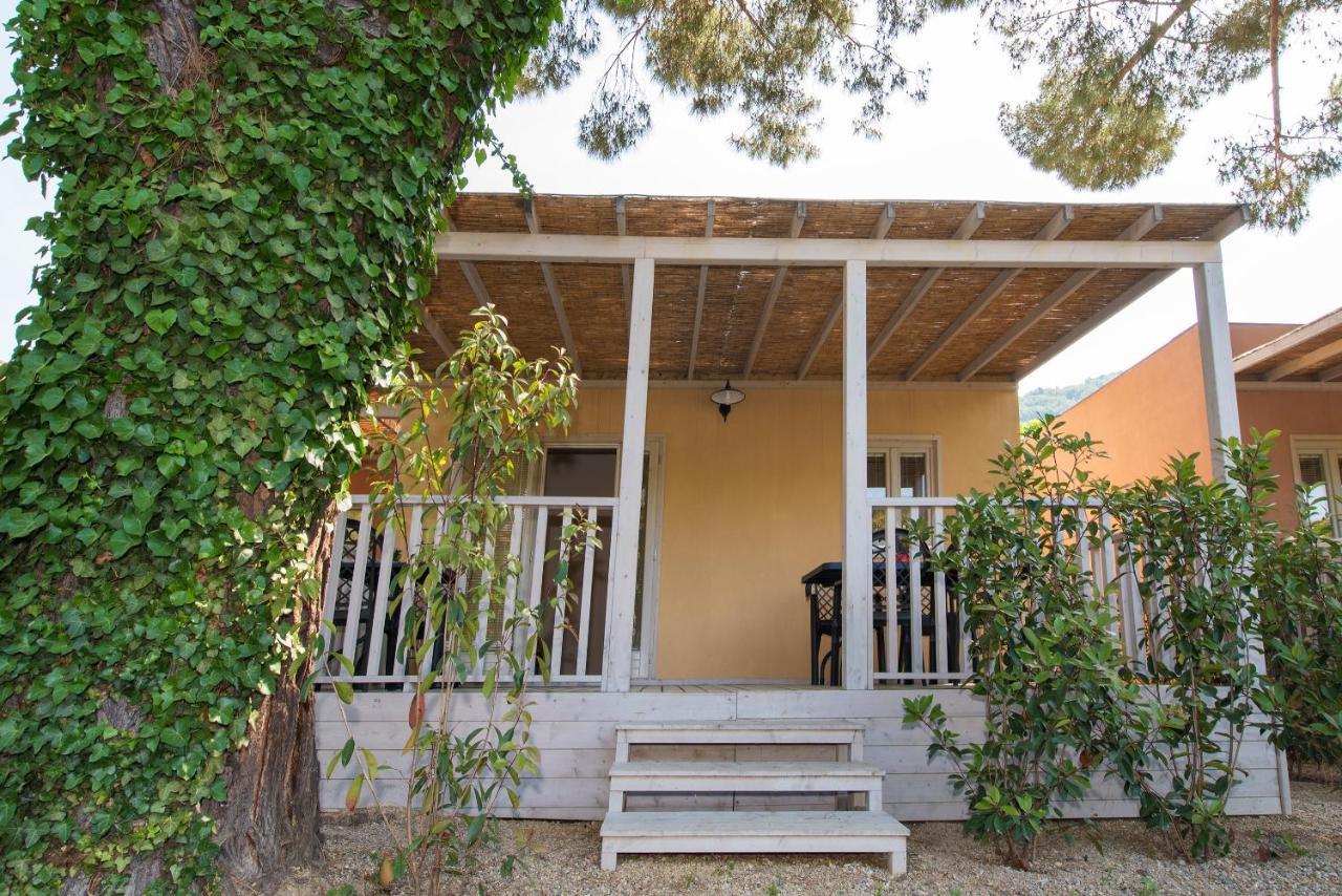 Two-Bedroom Bungalow,763001074:JPEG