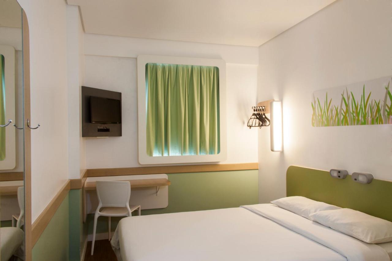 Quarto Duplo Standard
