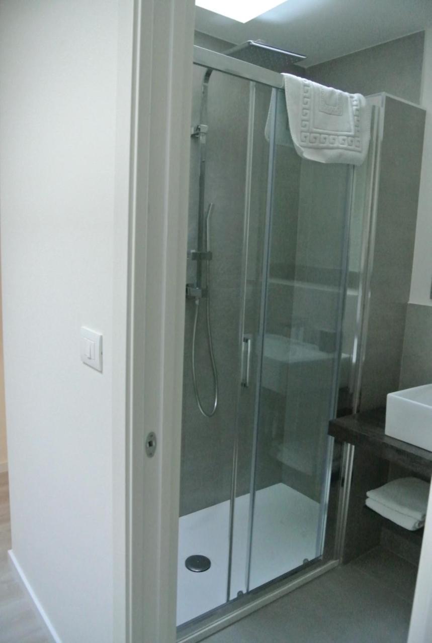 Single Room with Private Bathroom,766255102:JPEG