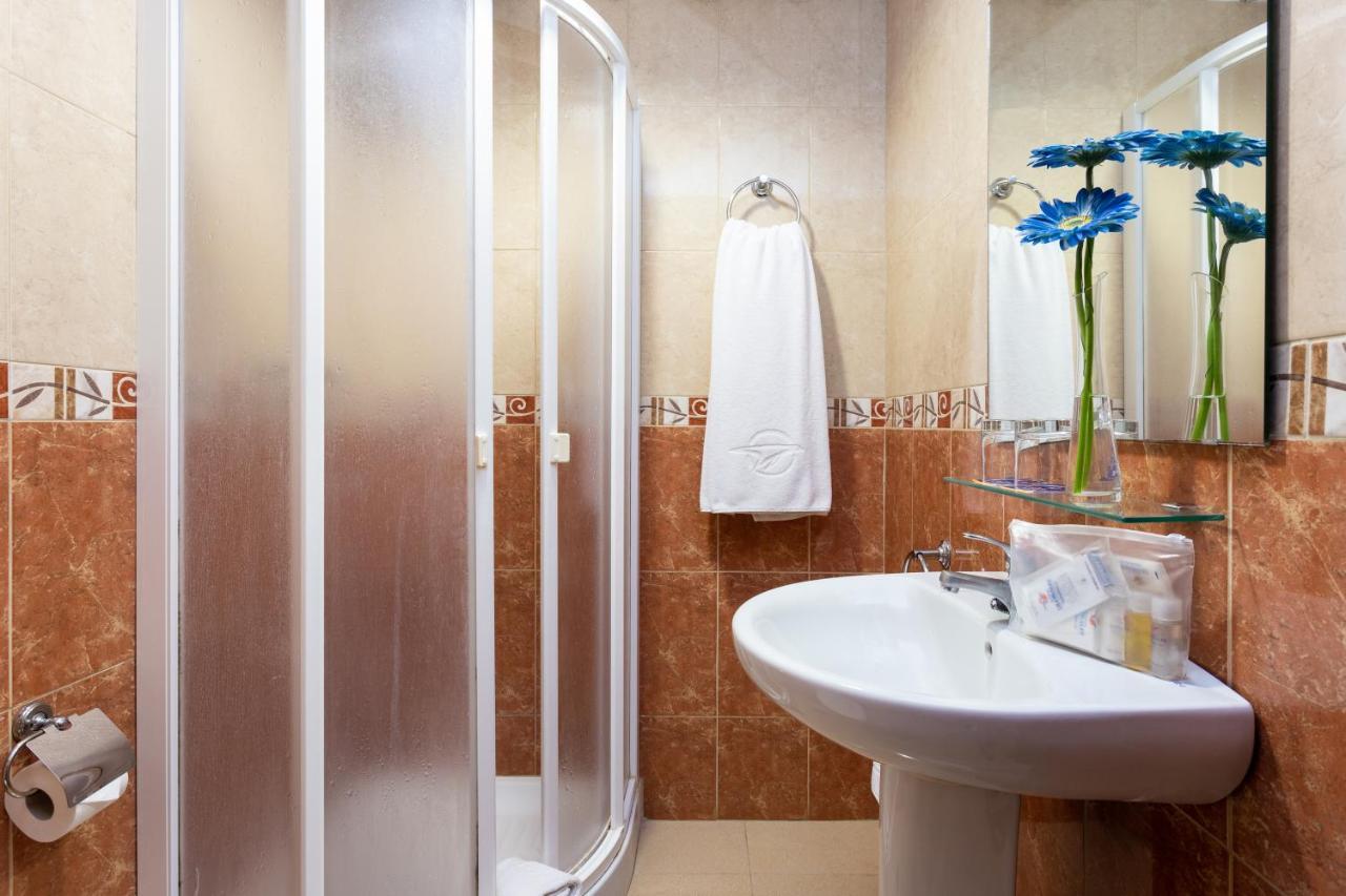 Habitación Doble (2 adultos)