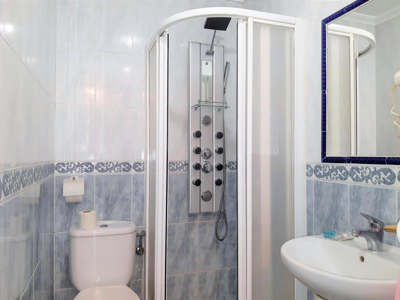 Habitación Doble con baño privado