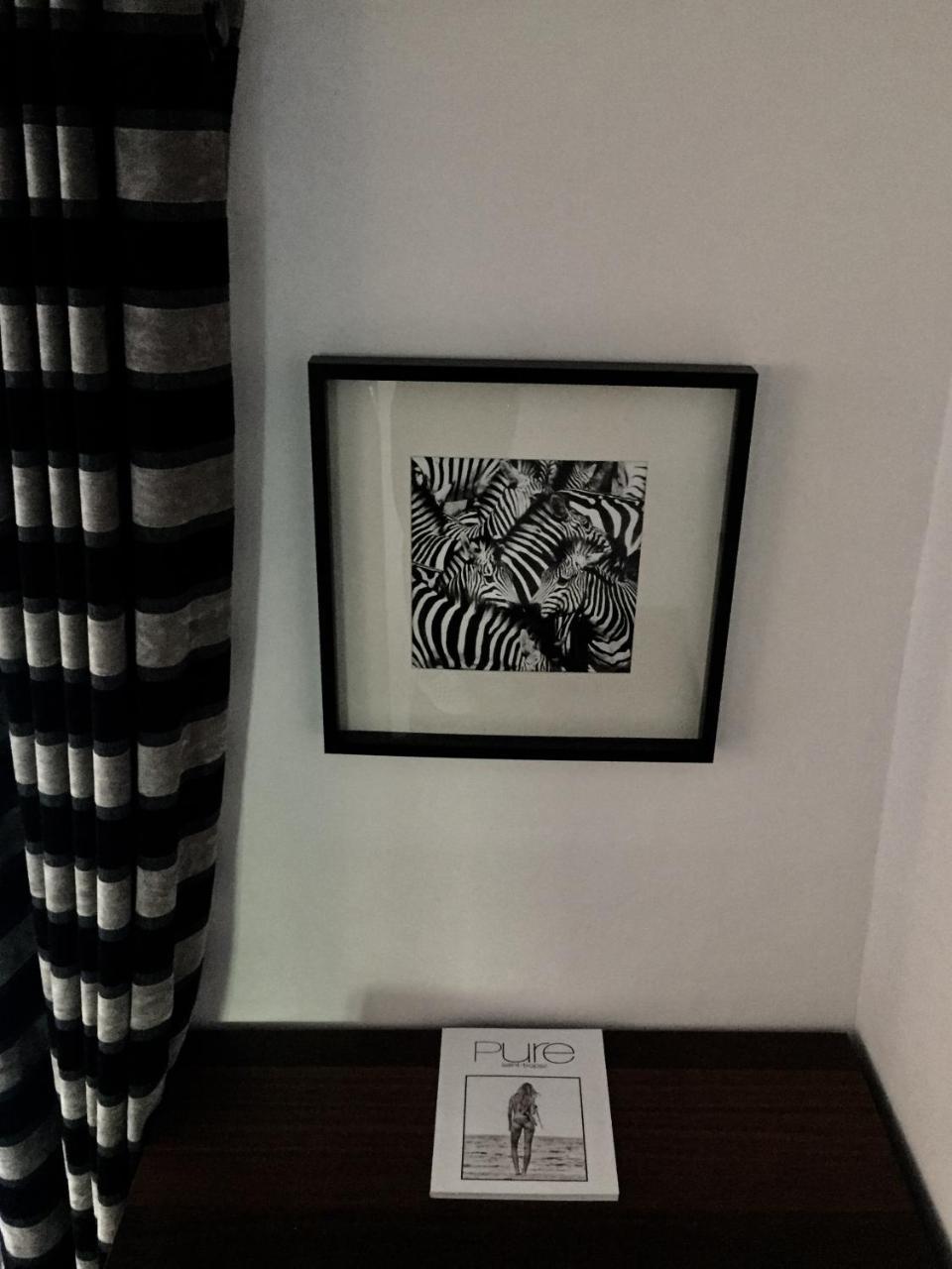 Quarto com Cama de Casal ou 2 de Solteiro - Térreo