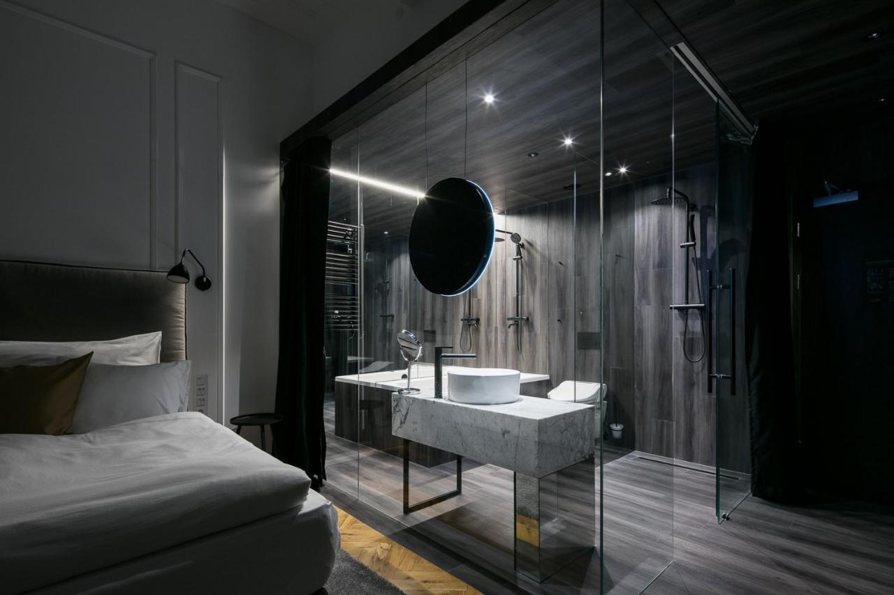 Quarto Duplo ou Twin Superior com Banheira de Hidromassagem