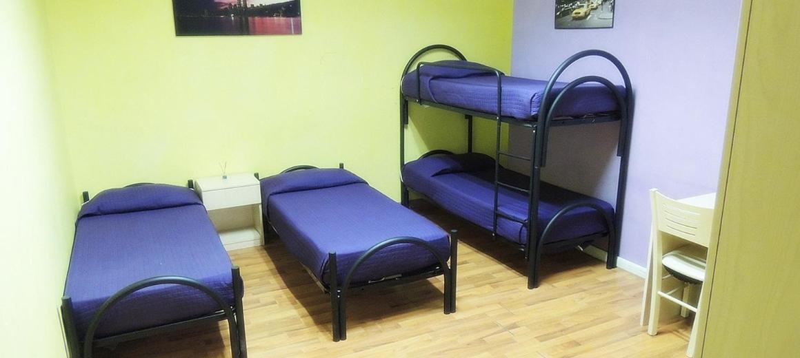 Posto Letto in Dormitorio Misto con 6 Letti