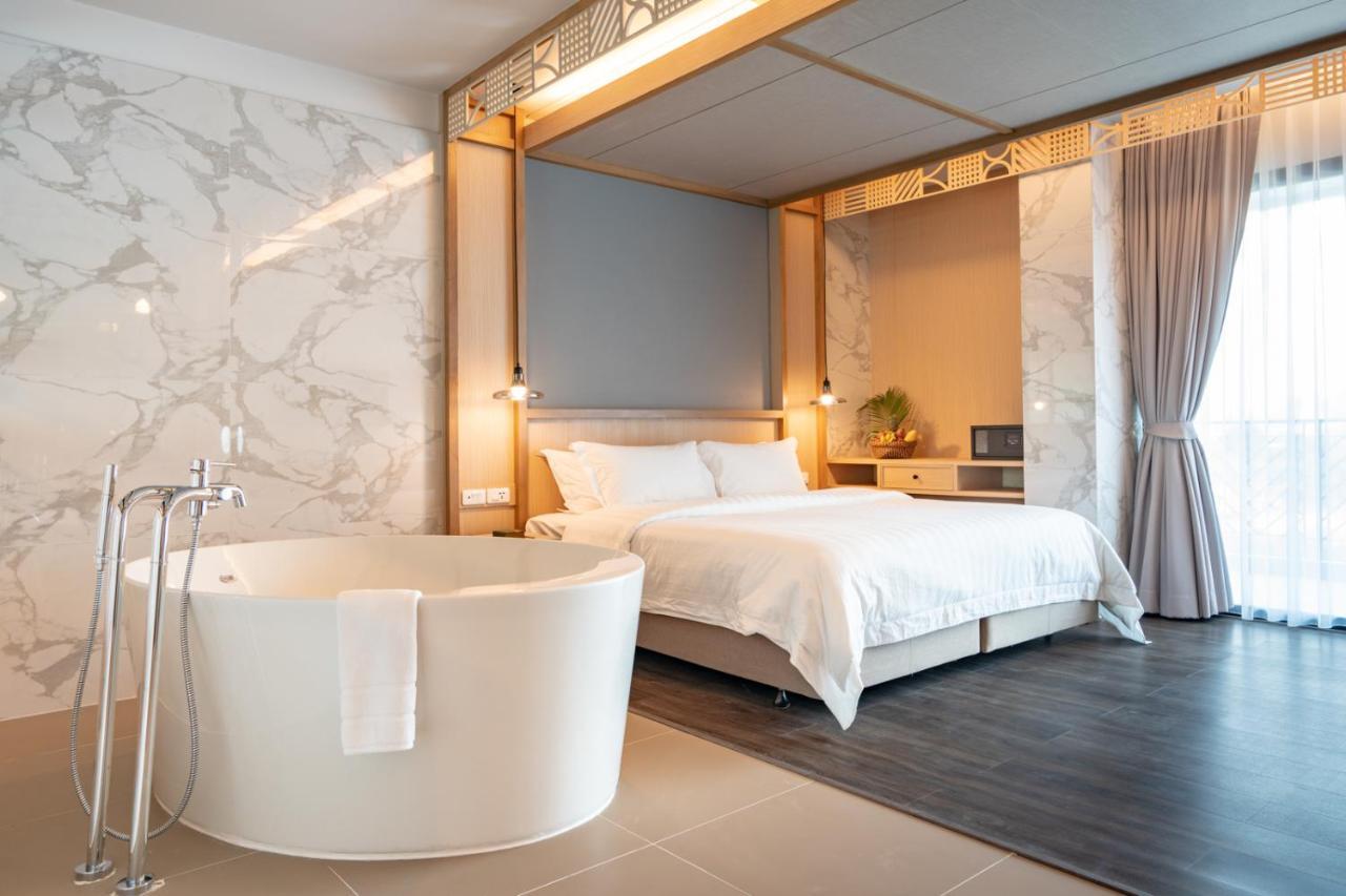 Deluxe Suite,1215746689:JPEG