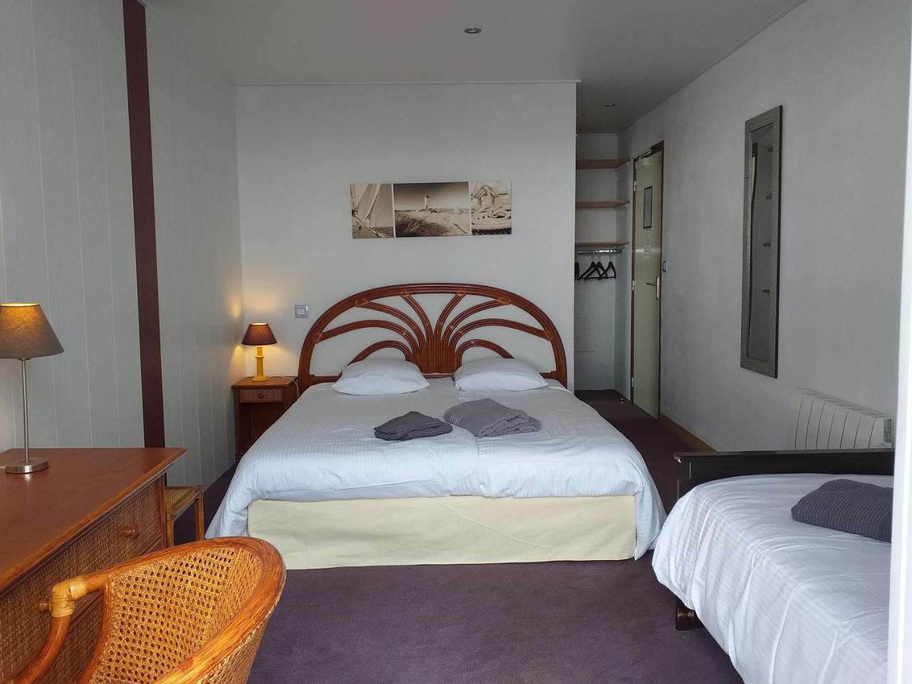 Chambre Supérieure avec Terrasse - Vue sur Mer (3 Adultes)