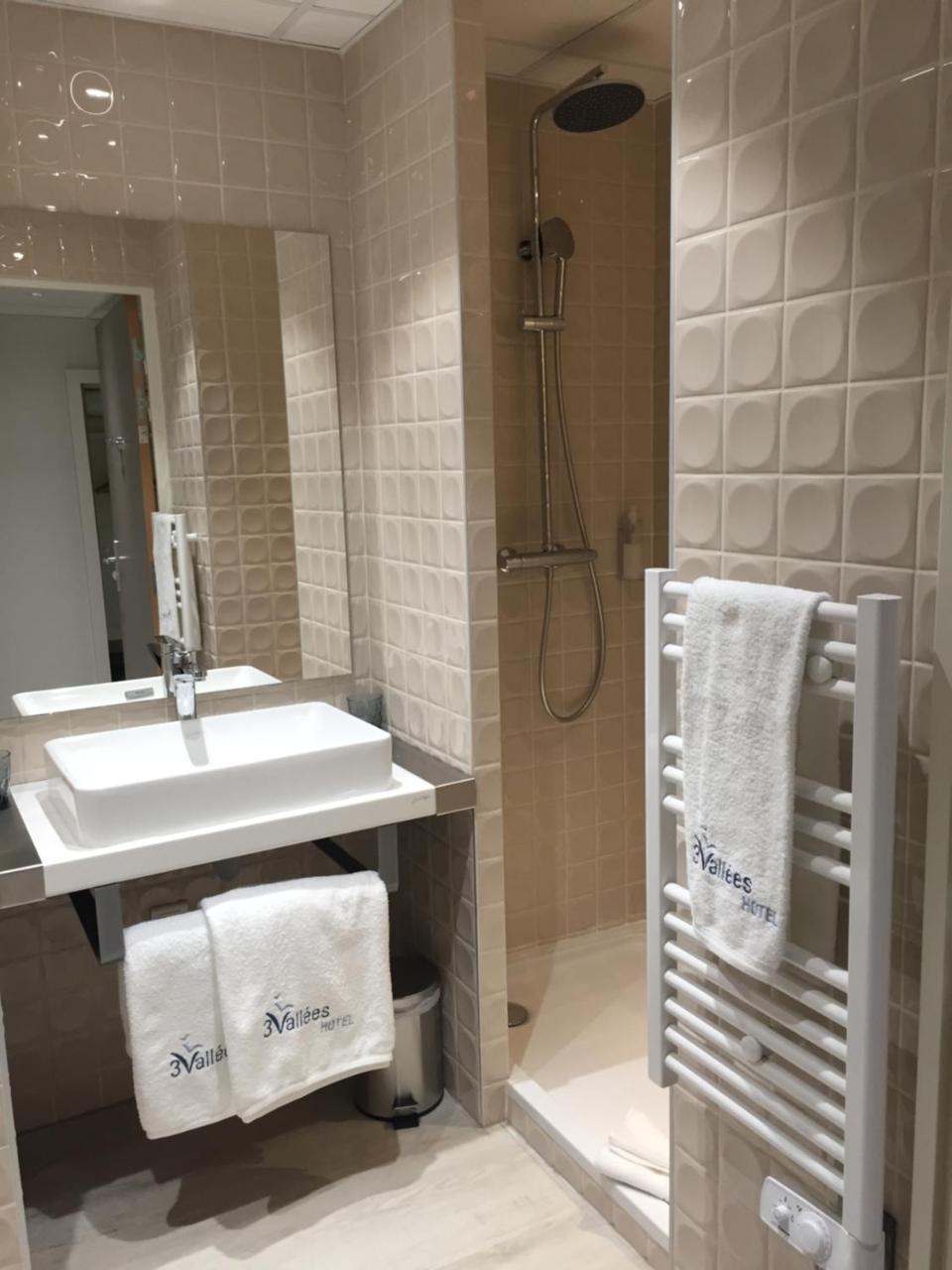 Triple Room,815410364:JPEG