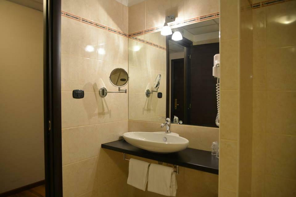 Camera Tripla Standard Comfort